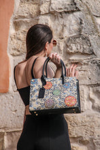 Carica l'immagine nel visualizzatore di Gallery, Borsa modello riccioli grande