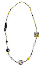 Load image into Gallery viewer, Collana lunga con decoro floreale bianco e nero e api