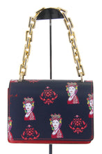 Carica l'immagine nel visualizzatore di Gallery, Borsa modello bauletto regina rossa