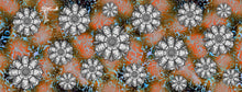 Load image into Gallery viewer, Orange daisy foulard