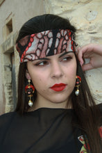 Carica l'immagine nel visualizzatore di Gallery, Foulard re regina fiori (sfondo nero)