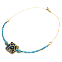 Carica l'immagine nel visualizzatore di Gallery, Collana girocollo con piastrella dipinta a mano e turchese