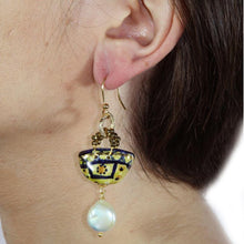 Carica l'immagine nel visualizzatore di Gallery, Orecchini a forma di coffa (giallo)