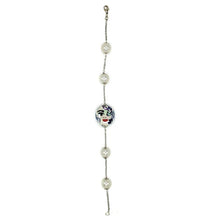 Carica l'immagine nel visualizzatore di Gallery, Bracciale in argento con ceramica faccina blu.