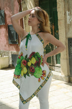 Carica l'immagine nel visualizzatore di Gallery, TOP PER DONNA FICO D'INDIA IN RASO DI COTONE 100% CON STAMPE ARTISTICHE CHE NASCONO DA QUADRI.