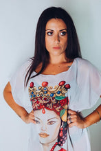 Load image into Gallery viewer, Kaftan with king & queen (white)