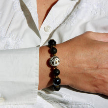 Carica l'immagine nel visualizzatore di Gallery, Bracciale elastico con pallina in ceramica dipinta a mano