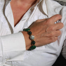 Carica l'immagine nel visualizzatore di Gallery, Bracciale elastico con pallina in ceramica dipinta a mano