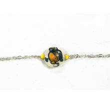 Carica l'immagine nel visualizzatore di Gallery, Bracciale in acciaio con ceramica.