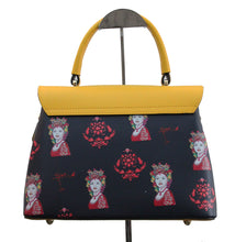 Carica l'immagine nel visualizzatore di Gallery, Borsa pochette modello Marika - Re regina gialla