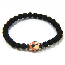 Carica l'immagine nel visualizzatore di Gallery, Bracciale elastico per uomo con lava dell'Etna e ceramica