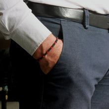 Carica l'immagine nel visualizzatore di Gallery, Bracciale elastico per uomo con lava dell'Etna
