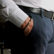 Carica l'immagine nel visualizzatore di Gallery, Bracciale elastico per uomo con lava e caramica