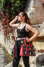 Load image into Gallery viewer, Large red queen model bag
