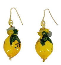 Load image into Gallery viewer, Orecchini a forma di limone
