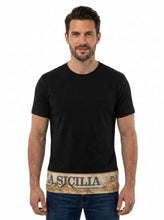 Carica l'immagine nel visualizzatore di Gallery, Maglietta da uomo MODELLO FICHI GIORNALE PATCHWORK(nero)
