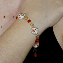 Load image into Gallery viewer, Bracelet with poppies and coral
