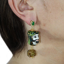 Load image into Gallery viewer, EARRINGS KING&amp;QUEEN LIGHT GREEN
